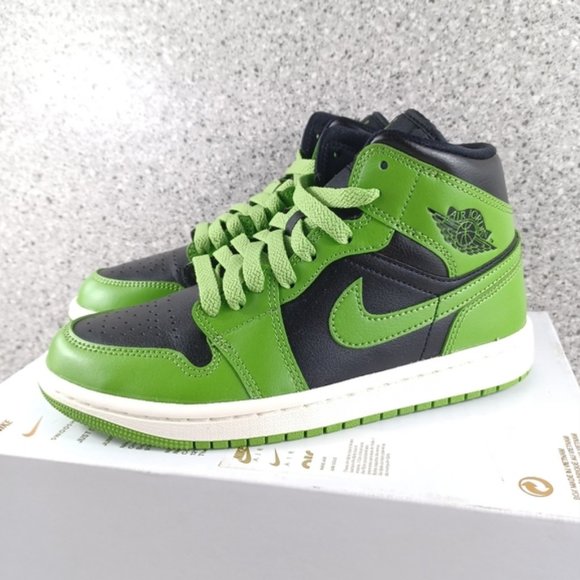 Women's Nike Air Jordan 1 Mid Altitude Green Sneakers - Size 6 Shoes - Picture 6 of 12